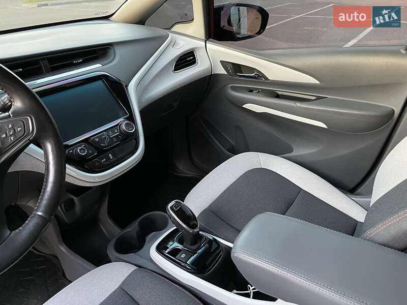 Хэтчбек Chevrolet Bolt EV 2021 в Днепре