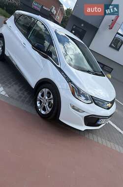 Хэтчбек Chevrolet Bolt EV 2016 в 