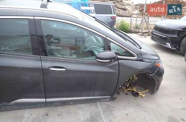 Хэтчбек Chevrolet Bolt EV 2019 в 