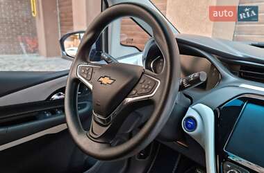 Хэтчбек Chevrolet Bolt EV 2017 в 