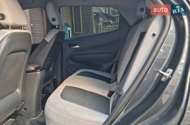 Хэтчбек Chevrolet Bolt EV 2017 в 