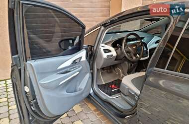 Хэтчбек Chevrolet Bolt EV 2017 в 