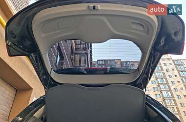 Хэтчбек Chevrolet Bolt EV 2017 в 