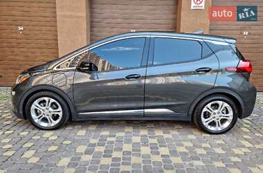 Хэтчбек Chevrolet Bolt EV 2017 в 