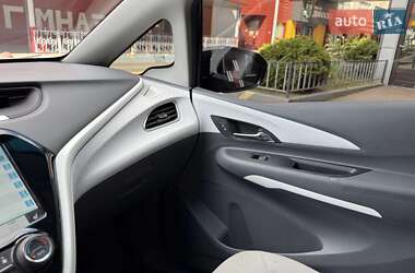 Хэтчбек Chevrolet Bolt EV 2019 в 