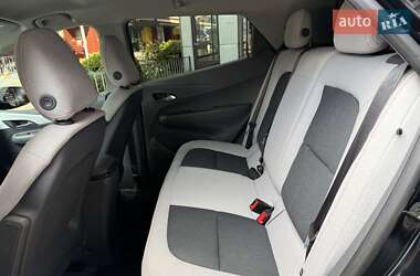 Хэтчбек Chevrolet Bolt EV 2019 в 