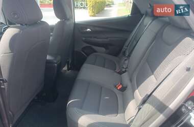 Хэтчбек Chevrolet Bolt EV 2022 в 