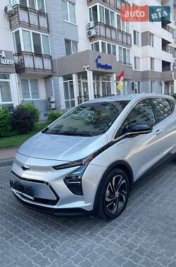 Хэтчбек Chevrolet Bolt EV 2023 в 
