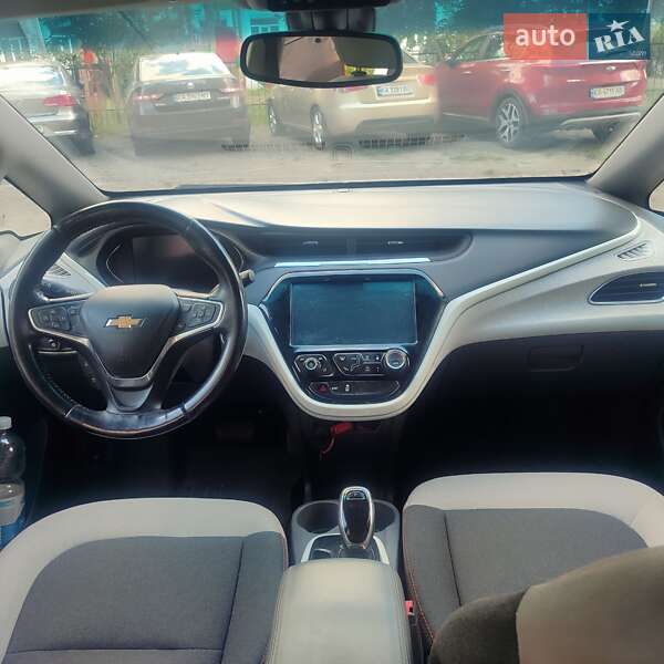 Хэтчбек Chevrolet Bolt EV 2017 в Киеве
