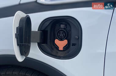 Хэтчбек Chevrolet Bolt EV 2022 в 
