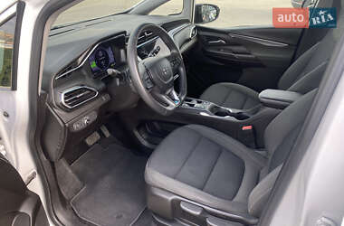 Хэтчбек Chevrolet Bolt EV 2022 в 