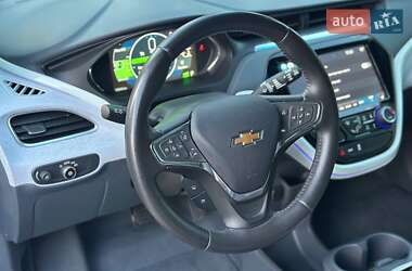 Хэтчбек Chevrolet Bolt EV 2020 в 