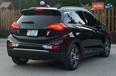 Хэтчбек Chevrolet Bolt EV 2020 в 