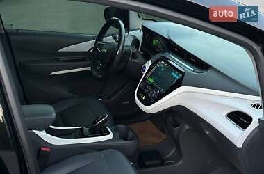 Хэтчбек Chevrolet Bolt EV 2020 в 