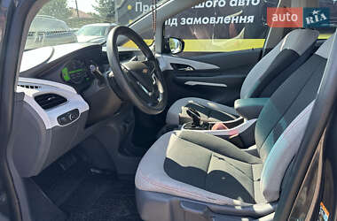 Хэтчбек Chevrolet Bolt EV 2017 в 