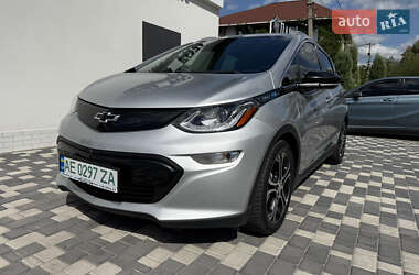 Хэтчбек Chevrolet Bolt EV 2017 в 