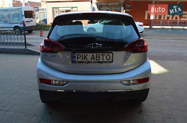 Хэтчбек Chevrolet Bolt EV 2017 в 