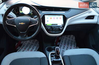 Хэтчбек Chevrolet Bolt EV 2017 в 