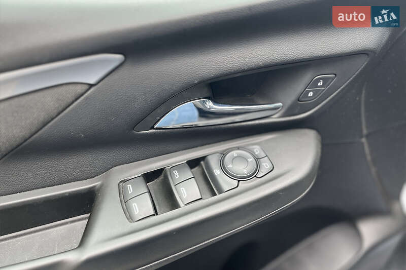 Хэтчбек Chevrolet Bolt EV 2022 в Мукачево