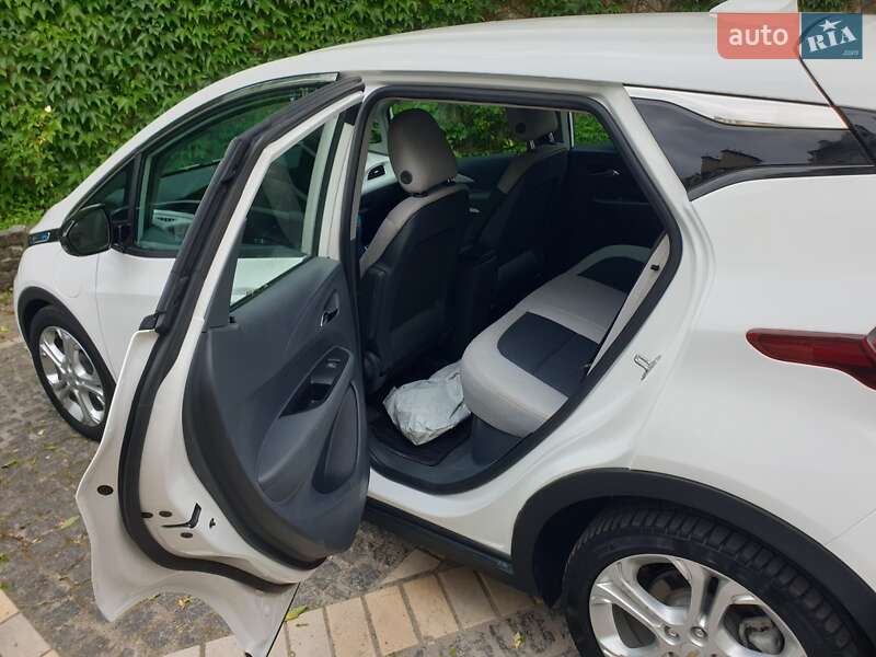 Хетчбек Chevrolet Bolt EV 2018 в Києві
