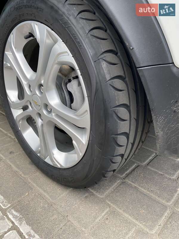 Хэтчбек Chevrolet Bolt EV 2017 в Одессе