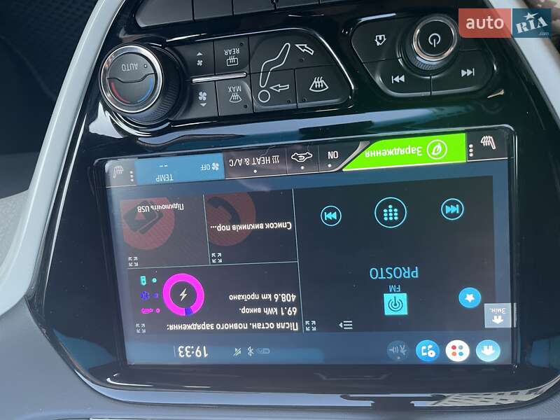 Хэтчбек Chevrolet Bolt EV 2017 в Киеве