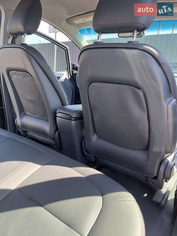 Хэтчбек Chevrolet Bolt EV 2017 в Киеве