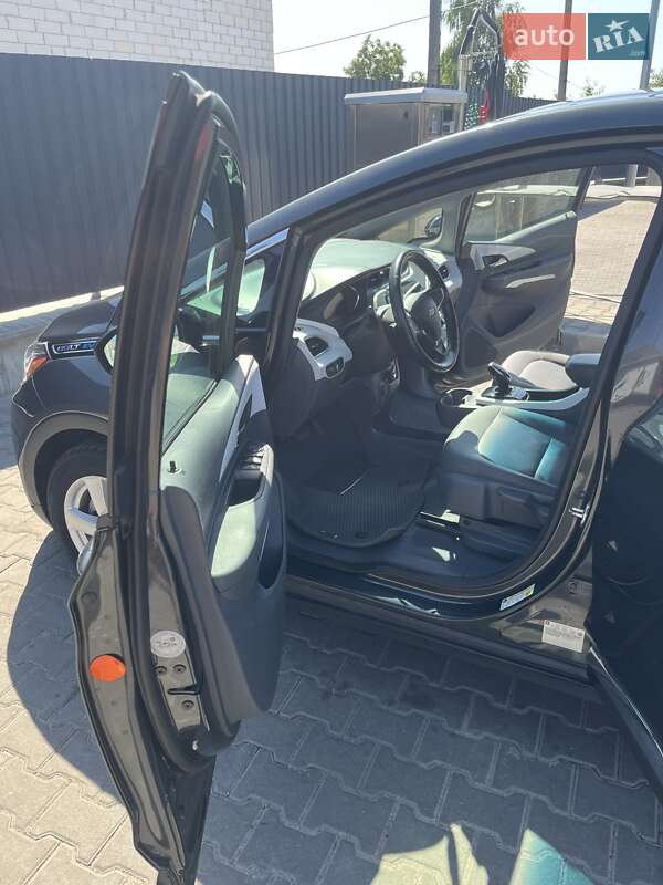 Хэтчбек Chevrolet Bolt EV 2017 в Киеве