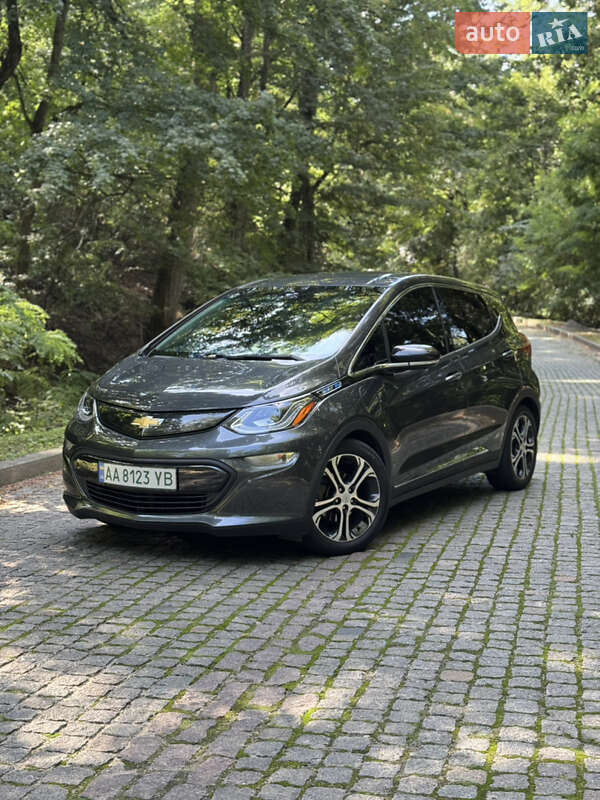 Хэтчбек Chevrolet Bolt EV 2016 в Кропивницком
