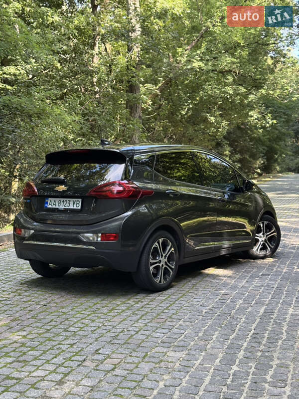 Хэтчбек Chevrolet Bolt EV 2016 в Кропивницком