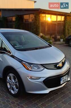 Хэтчбек Chevrolet Bolt EV 2017 в 