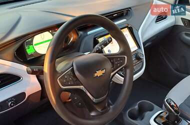 Хэтчбек Chevrolet Bolt EV 2017 в 