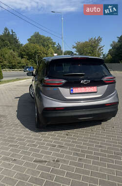 Хэтчбек Chevrolet Bolt EV 2023 в 