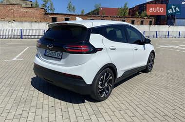Хэтчбек Chevrolet Bolt EV 2022 в 