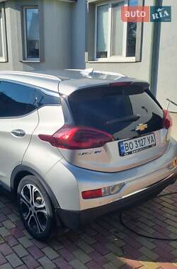Хэтчбек Chevrolet Bolt EV 2019 в 