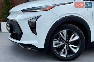 Хетчбек Chevrolet Bolt EV 2021 в 