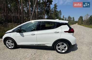 Хэтчбек Chevrolet Bolt EV 2020 в 