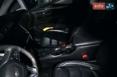 Хэтчбек Chevrolet Bolt EV 2023 в 