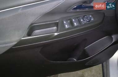 Хэтчбек Chevrolet Bolt EV 2023 в 
