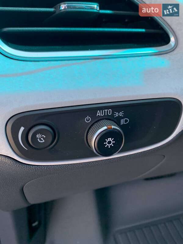 Хэтчбек Chevrolet Bolt EV 2019 в Львове