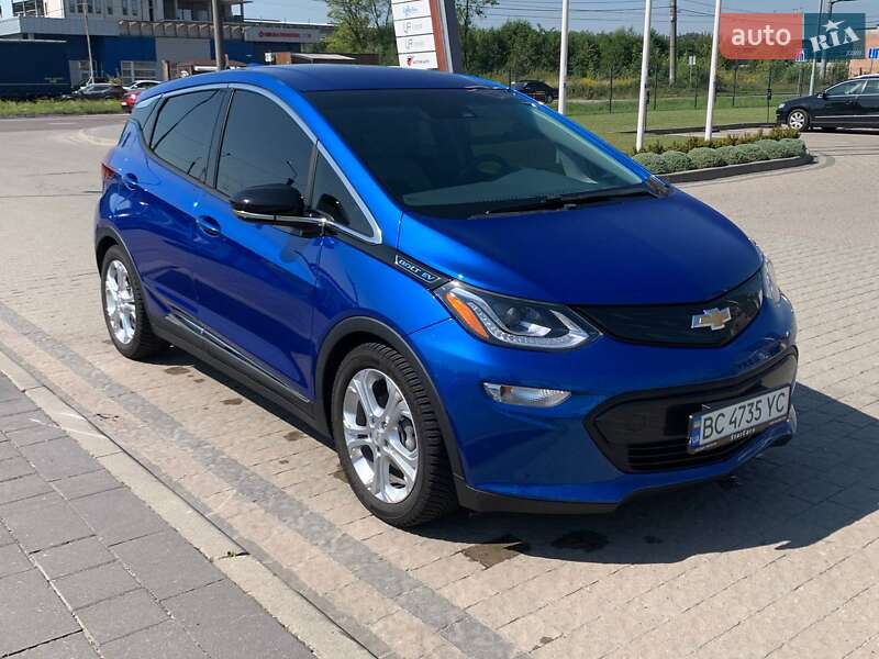 Хэтчбек Chevrolet Bolt EV 2019 в 