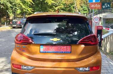 Хэтчбек Chevrolet Bolt EV 2017 в 