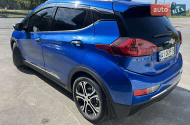 Хэтчбек Chevrolet Bolt EV 2021 в 