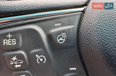 Хэтчбек Chevrolet Bolt EV 2021 в 