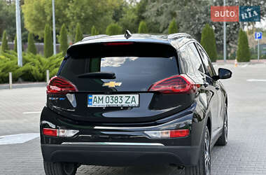 Хэтчбек Chevrolet Bolt EV 2018 в 