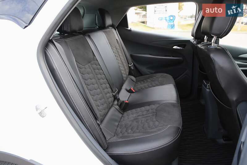 Хетчбек Chevrolet Bolt EV 2020 в Києві фото 11 Хетчбек Chevrolet Bolt EV 2020 в Києві