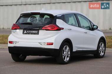 Хэтчбек Chevrolet Bolt EV 2020 в 