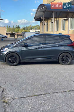 Хэтчбек Chevrolet Bolt EV 2018 в 