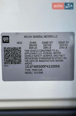 Хэтчбек Chevrolet Bolt EV 2022 в 