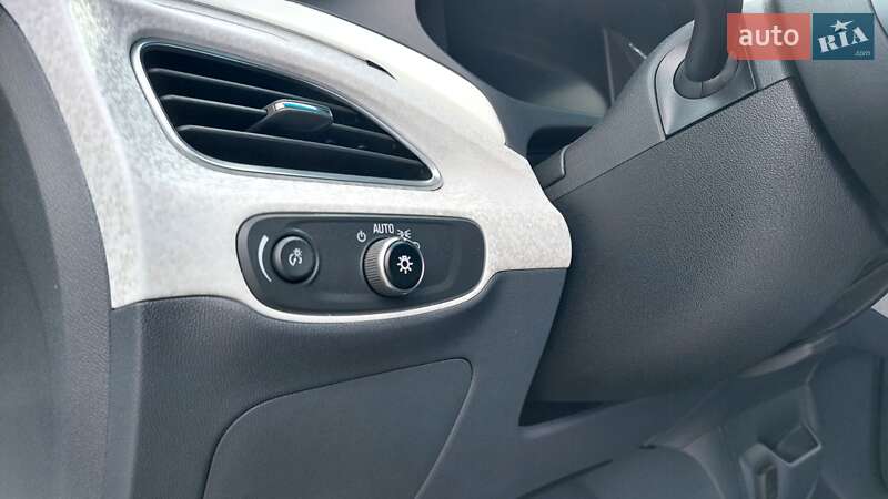 Хэтчбек Chevrolet Bolt EV 2020 в Бродах